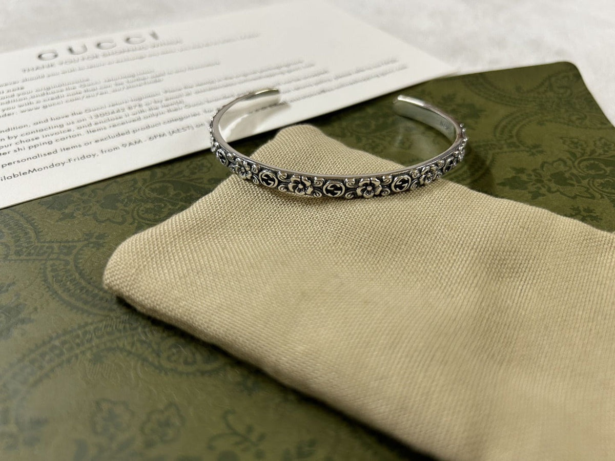 GG Interlocking G Cuff With Flowers Bracelet