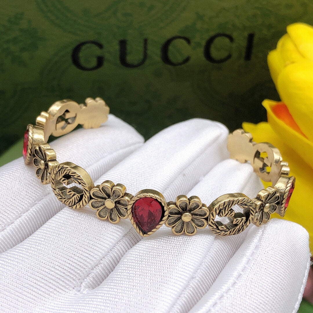 18K GG Flowers Red Crystals Open Cuff Bracelet