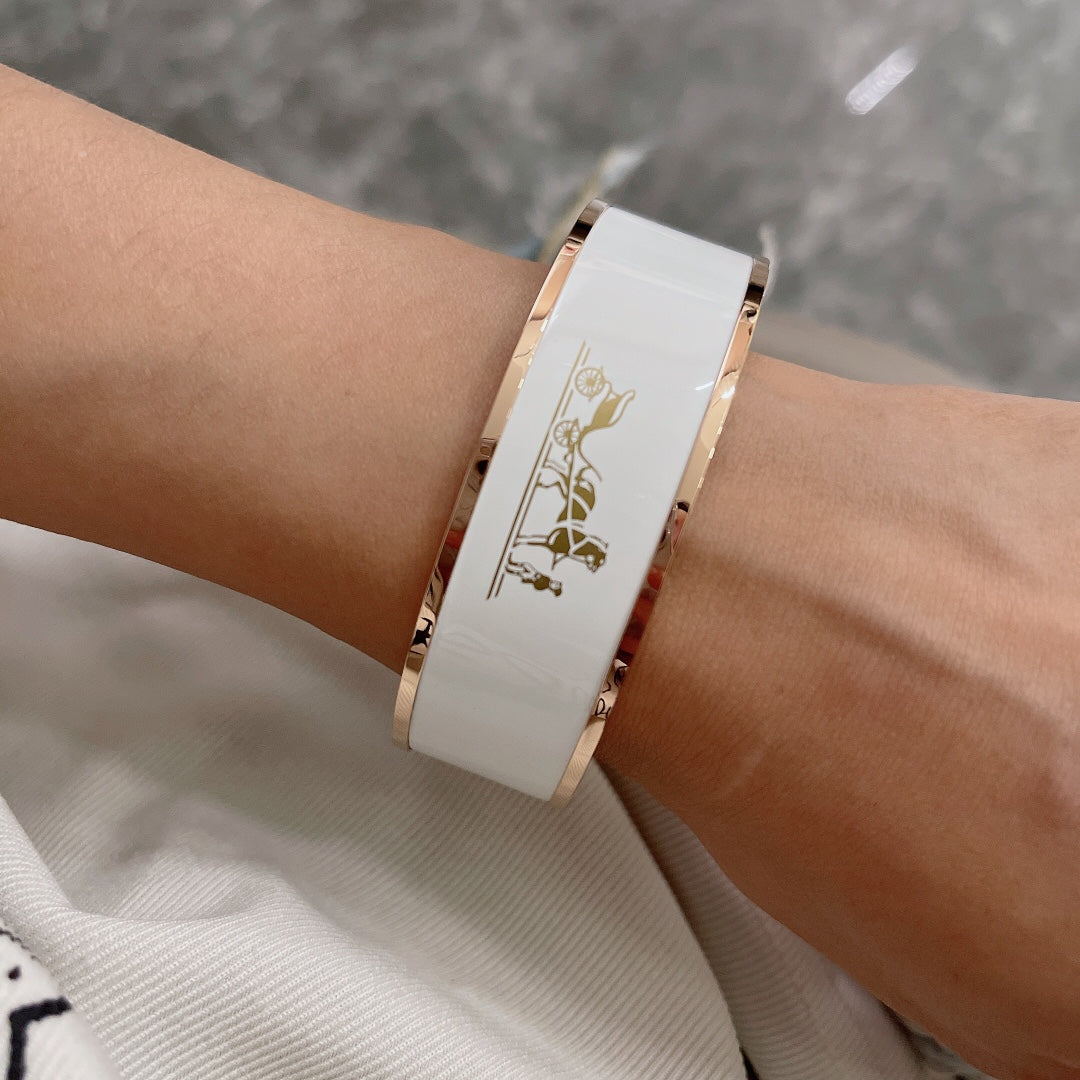 18K Enamel Cal¡§¡§che Wide Bangle H Bracelet